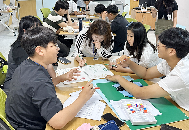 매월 정기회의 사진